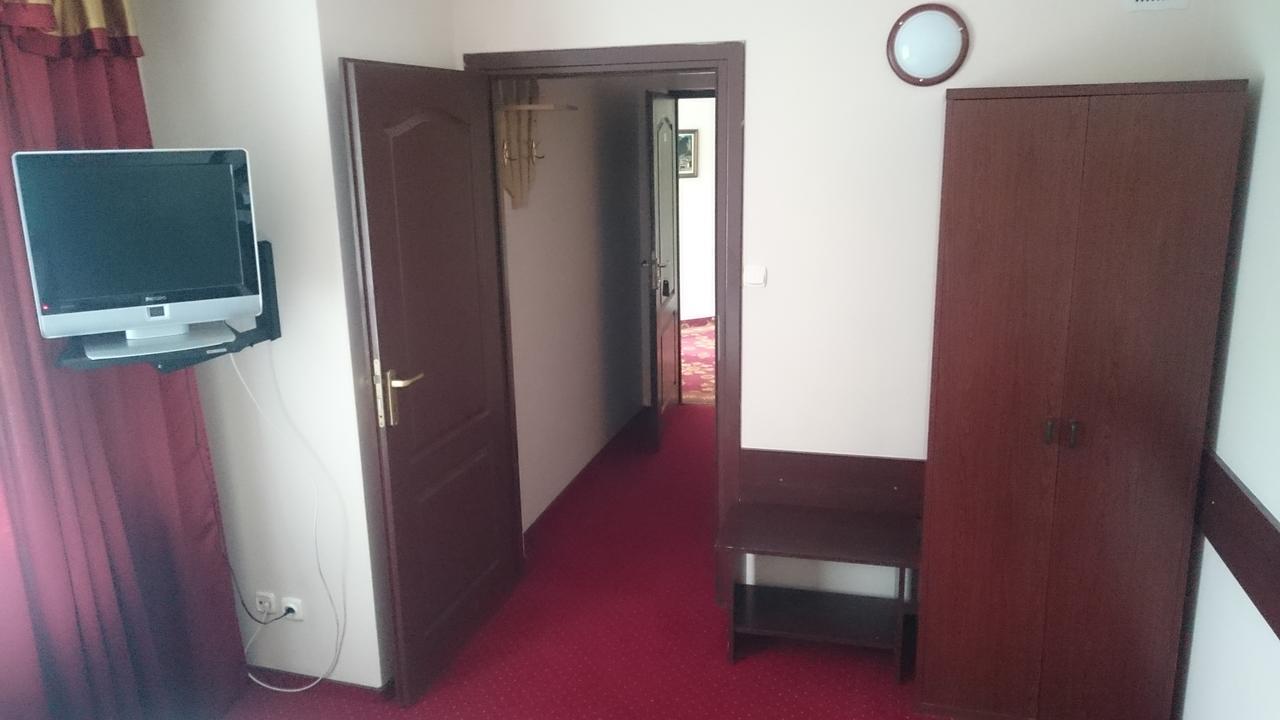 Hotel Relaks Wola Ducka Kültér fotó