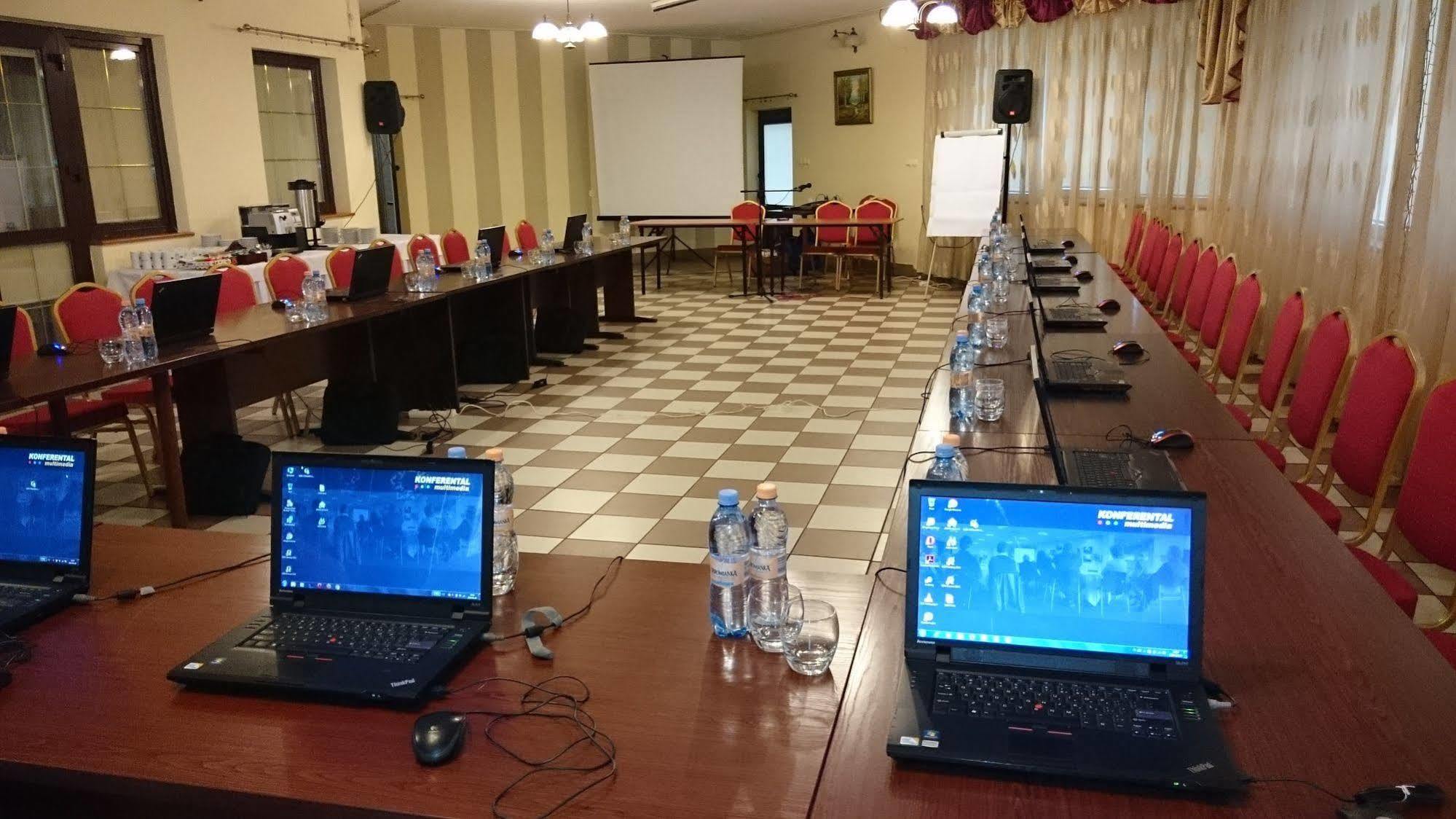 Hotel Relaks Wola Ducka Kültér fotó
